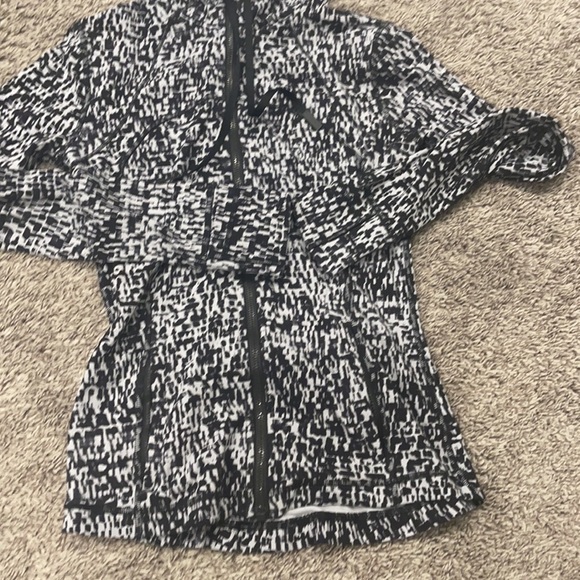 Lululemon Hooded Define Jacket *Nulu
Urban Block Ice Grey Black - Picture 4 of 10